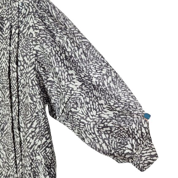 J. McLAUGHLIN Top Womens Medium Gray Silk Blend Split Neck 3/4 Balloon Sleeve - Picture 3 of 9